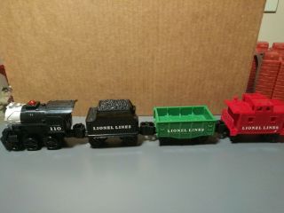 Lionel Little Lines Rc Train Set 110 Engine,  3 Cars And Remote
