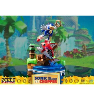First 4 Figures - Sonic Generations Diorama - Sonic Vs Chopper - 28 Cm