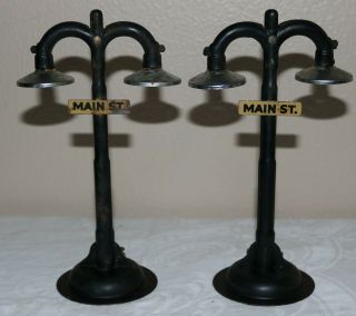 (2) Vintage Marx Main Street Double Gooseneck Lamps - O Scale