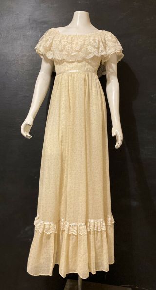 Vintage 70s Gunne Sax Dress Floral Lace Off Shoulder Prairie Wedding Tiered Maxi