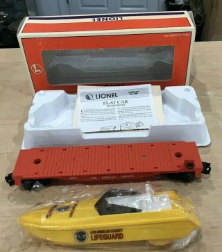 Lionel O Gauge 6 - 16970 L.  A.  County Flatcar With L.  A.  County Lifeguard Boat