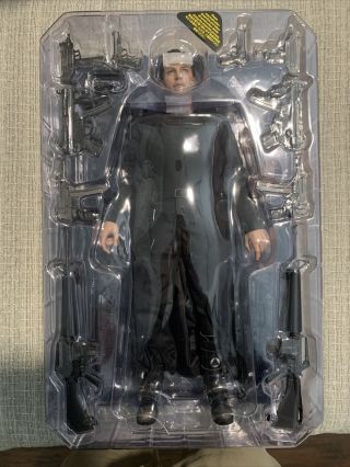Hot Toys 1/6 Scale The Matrix Neo Action Figure,  Keanu Reeves,  MMS466, 5