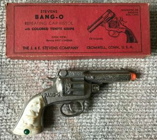 Vintage Stevens Bang - O Repeating Cap Pistol Gun 1940s