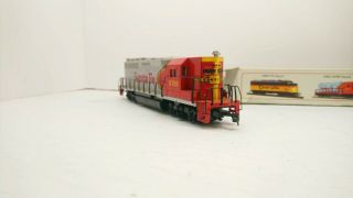 Bachmann HO Train Santa Fe GP50 High Hood Powered Diesel Locomotive 3