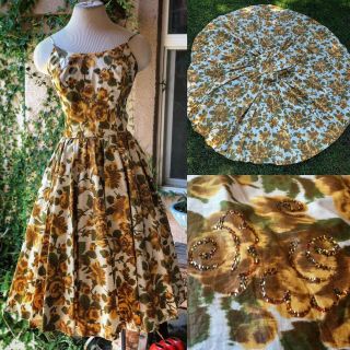 Vintage 1950’s Floral Party Dress Full Circle Skirt