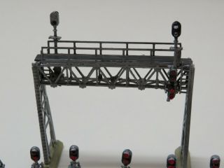 N Scale Signal Bridge,  signals and crossing gates,  with jeweled lights 2