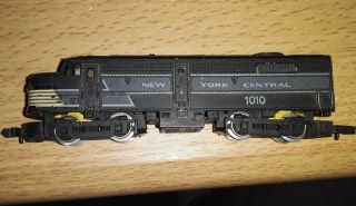 Arnold Rapido W.  Germany N Scale Locomotive With 7 Cars