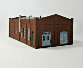 N Scale Walthers Small Factory / Business Built Up From Walthers Modulars