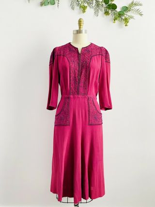 Vintage 1940s Rayon Dress Raspberry Pink With Pockets Soutache Embroidery S/m
