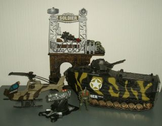 Chap Soldier Play Set Cannon Helicopter - Tank - Machine Gun & 1 Solider