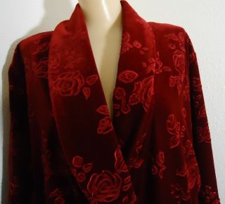 Nos Vtg Deep Red Velvety Neiman Marcus Burnout Roses Dressing Robe L Luxury