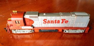 Mantua - Tyco Ho Scale Santa Fe 4301 Diesel Locomotive