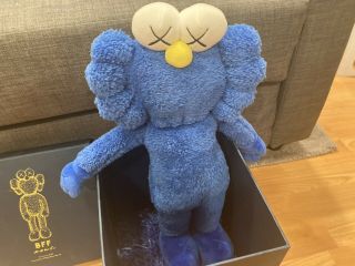 Authentic KAWS BFF Blue Plush MoMA Limited Edition 3000 2019 4
