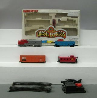 Bachmann 00091s Diesel Express Electric Train Set/box