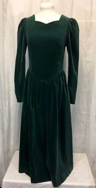 Vintage 1980’s Laura Ashley Green Velvet Sweetheart Dress Medium