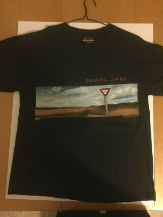 Pearl Jam Yield Vintage T - Shirt (1998)