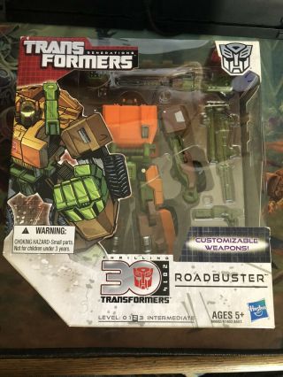 Transformers Generations Thrilling 30 Anniversary Voyager Class Roadbuster