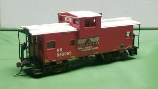 Walthers Trainline Ho Scale Wide Vision Caboose Norfolk Southern - Custom