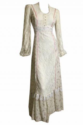 True Vintage 1970s Gunne Sax Style Renaissance Inpired Floral And Lace Dress