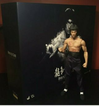 Hot Toys Dx04 Bruce Lee Enter The Dragon 1/6th Scale Action Figure