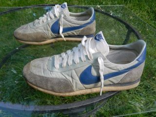 1982 Nike Running Shoes / Us Woman Size: 10 1/2 / Made In Korea / Pre - Owned