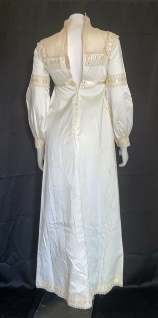 VTG 60’s Satin WEDDING DRESS Gown Ivory/Cream Beige Lace VICTORIAN LONG SLEEVE 3