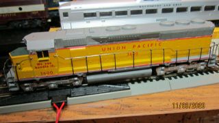 Athearn Union Pacific Sd - 45 Dummy Diesel Engine
