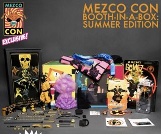 Mezco One:12 Collective Mdx Clan Of The Golden Dragon Gomez Xl Booth - In - A - Box
