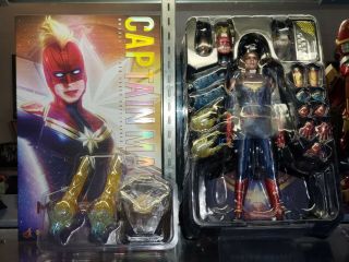 Hot Toys Captain Marvel Deluxe Version 1/6 Scale 12 inch Action Figure - MMS522 3