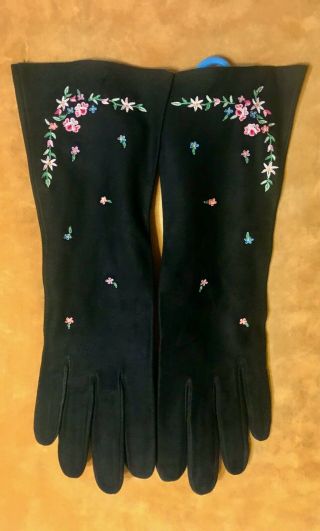 Black Suede W.  Floral Petite Point 3/4 Ladies Gloves Made In France Sz.  7 1/2