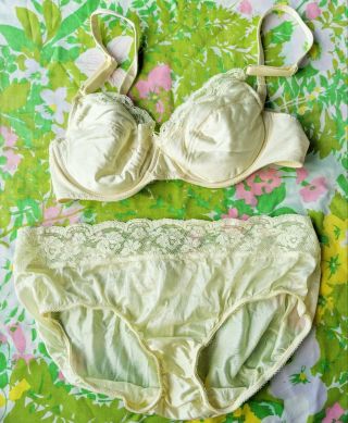 Vintage 1970s Vanity Fair Wet Look Nylonyellow Bra & Lace Sheer Panties Sissy