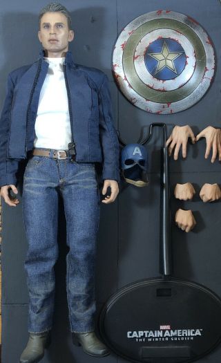 1/6 Hot Toys Captain America Steve Rogers The Winter Soldier Figure