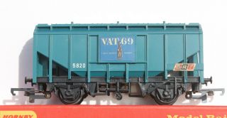 Triang Hornby R.  649 Vat 69 Bulk Grain Wagon Blue MMtrains MM10 2