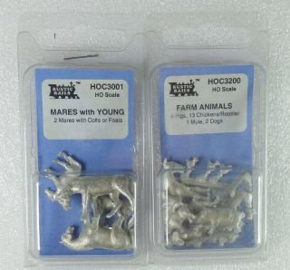 2 Packs Rustic Rails Ho Figures - Mares With Young,  Farm Animals
