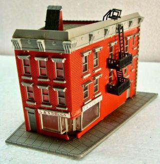 Vintage N Scale Heljan Drug Store Building / Assembled