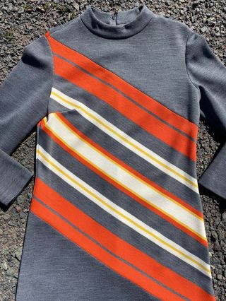Vintage R & K KNITS Dress Mod 1960s Diagonal Stripe Color Block Gray OP ART L 2