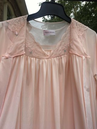 Vtg Shadowline Soft Pink Nylon Ls Nightgown & Robe Set Peignoir Lace Accents Med