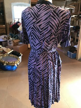 Vintage Midcentury 40’s Dress Purple And Navy Animal/ Geometric Print 3