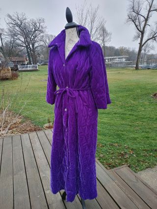 Vintage Women’s 60s 70s Plum Purple Velvet Robe Maxi House Coat M