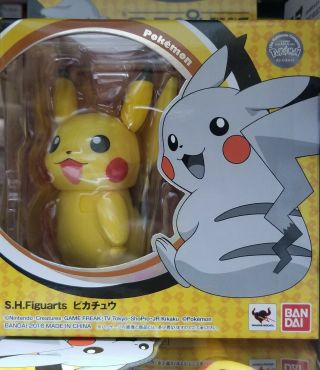 Bandai Pokemon S.  H.  Figuarts Pikachu Action Figure