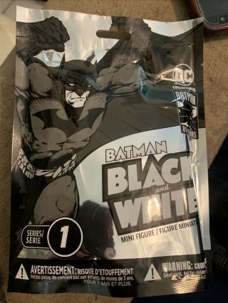 Dc Collectibles - Batman: Black And White - Mini Figure Blind Bag - Series 1 -