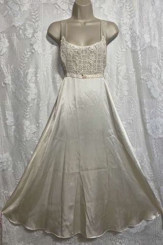 Vtg S M Ivory Bridal Fancy Satin W Crochet Lace Bodice Nightgown Negligee Gown