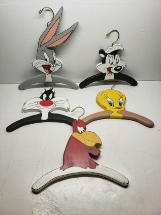 Looney Tunes Wooden Hangers Bugs Bunny Tweety Bird & More