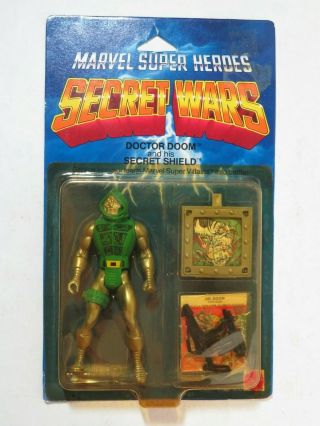 1984 Marvel Heroes Secret Wars Doctor Doom,  His Secret Shield Figure Nip