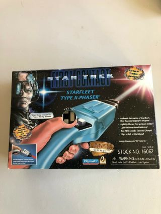 Playmates Star Trek First Contact Phaser Type 2