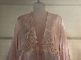 Vtg Christian Dior Pink Embossed Floral DIOR Spell Out Satin Robe W/ Lace - M EUC 3