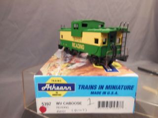 HO SCALE ATHEARN READING 94101 WIDE VISION CABOOSE KIT BUILT O/B 1/2 3