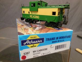 HO SCALE ATHEARN READING 94101 WIDE VISION CABOOSE KIT BUILT O/B 2/2 3