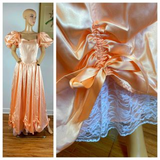 Vintage 80s Party Prom Peach Shiny Satin Belle Tiers Princess Debutante Dress M