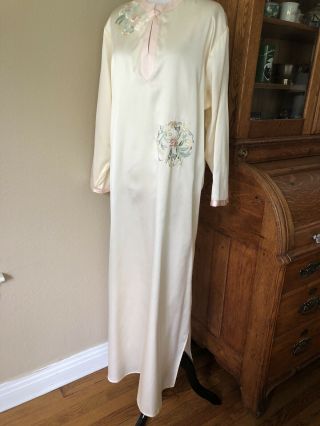 Vtg 80s Natori Classics Large Pale Pink Satin Trim Night Gown Embroidered